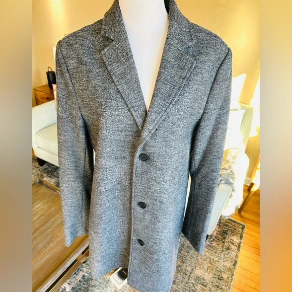 Topman Gray Wool-Blend Overcoat with Black Buttons Men’s Size Medium